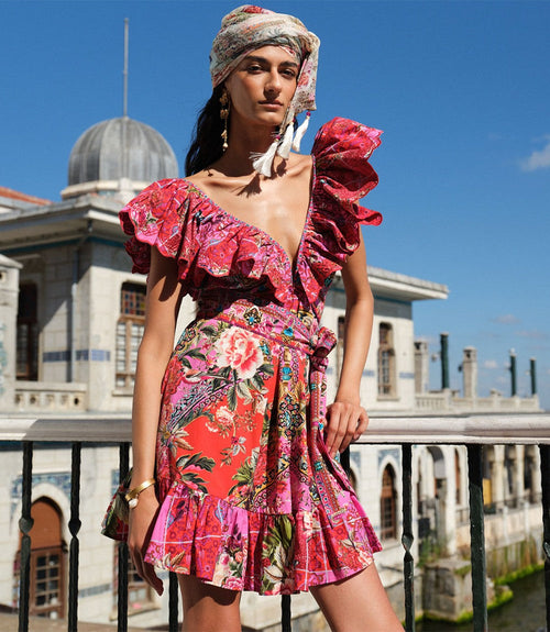 Shop the latest range of Kaftans, Dresses & Playsuits by Camilla Franks. Signature prints with luxurious bohemian style. Afterpay & Free shipping available. 