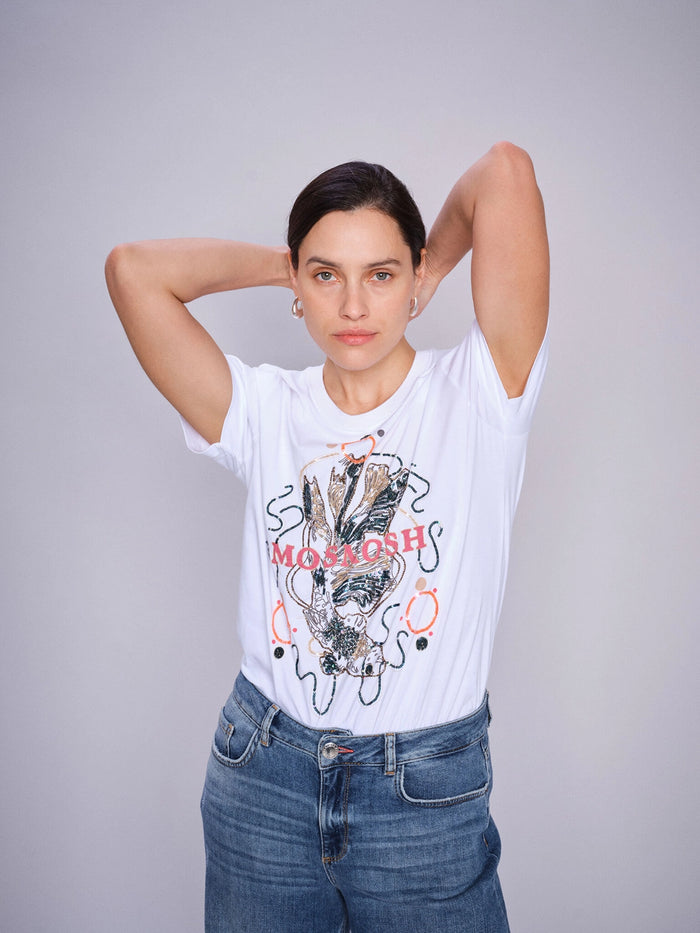 MOS MOSH Hallin O-SS Deco Tee in White with decorative artwork on front, soft jersey short sleeve women’s T-shirt at Hollie Rose.
