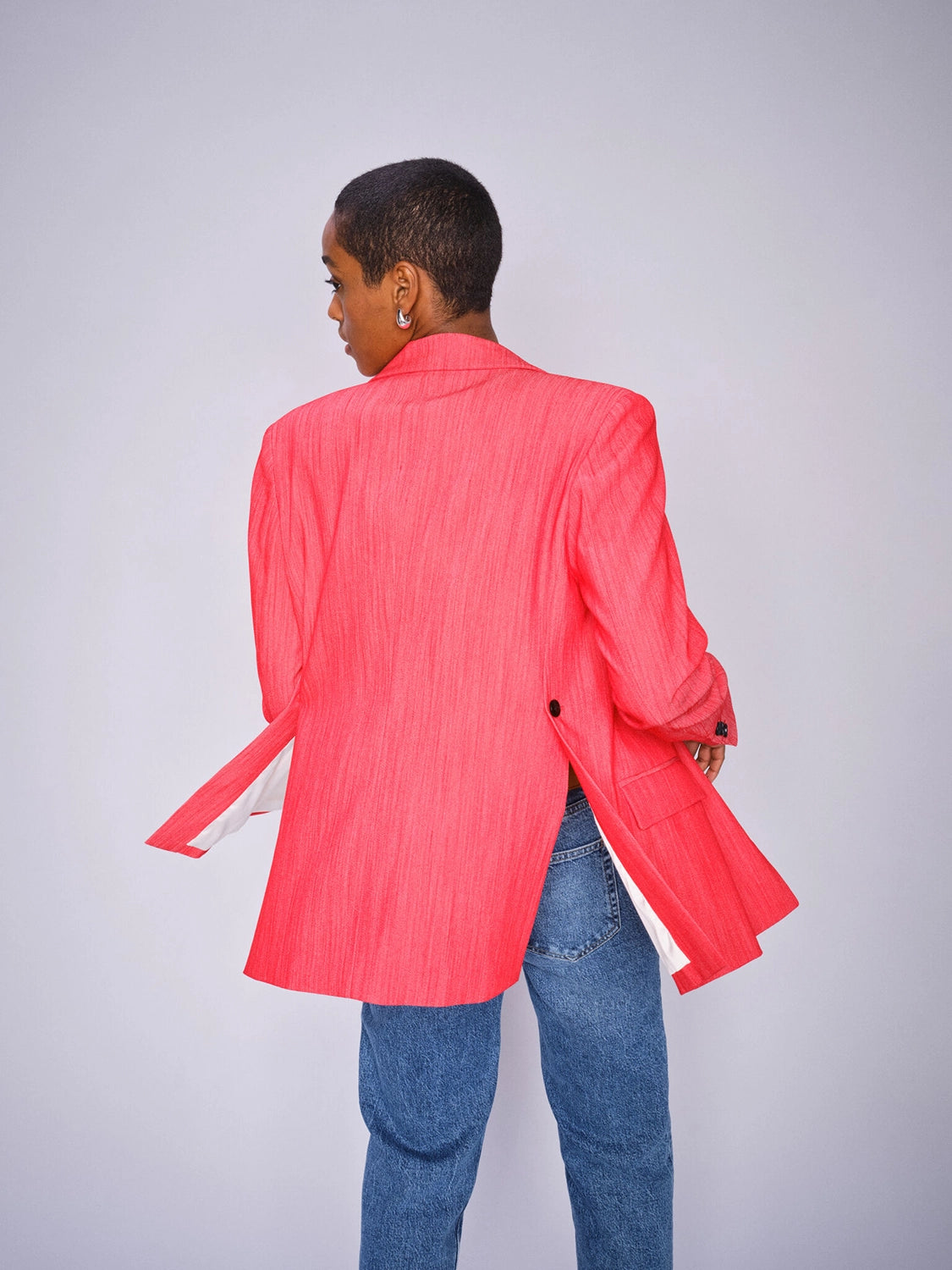 MOS MOSH Wanda Penn Blazer in Chinese Red, tailored single-breasted design with lapels and pocket detail, chic women’s blazer at Hollie Rose.
