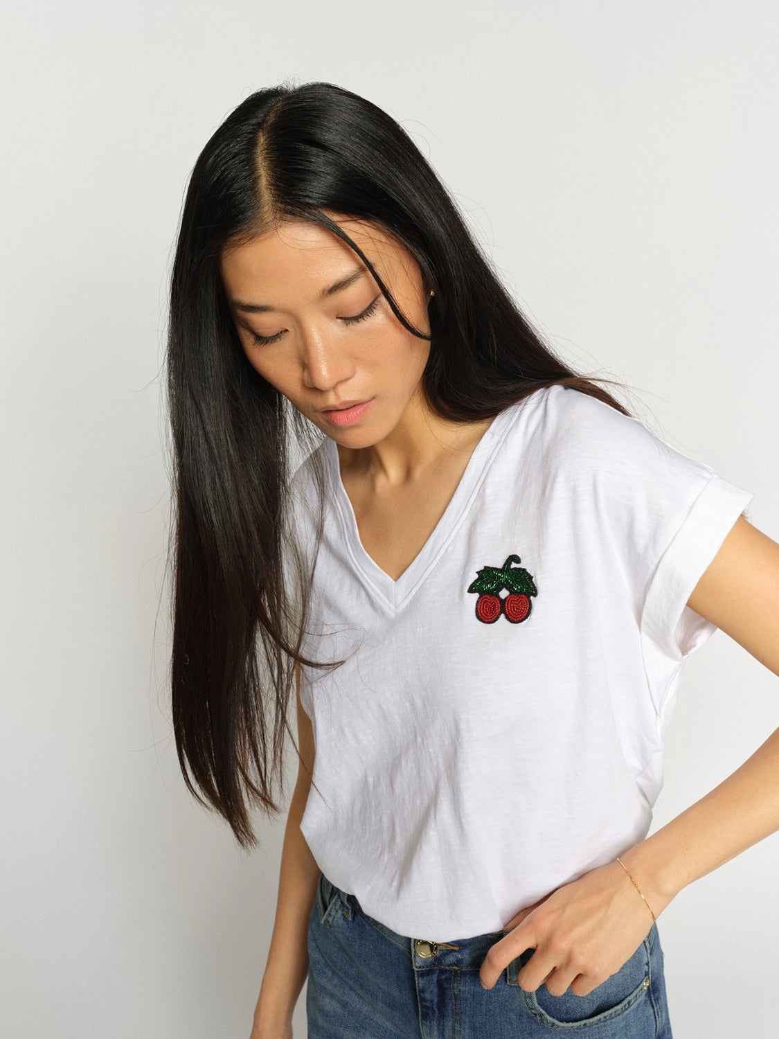 MOS MOSH | SILAO V-SS TEE - WHITE 178180
