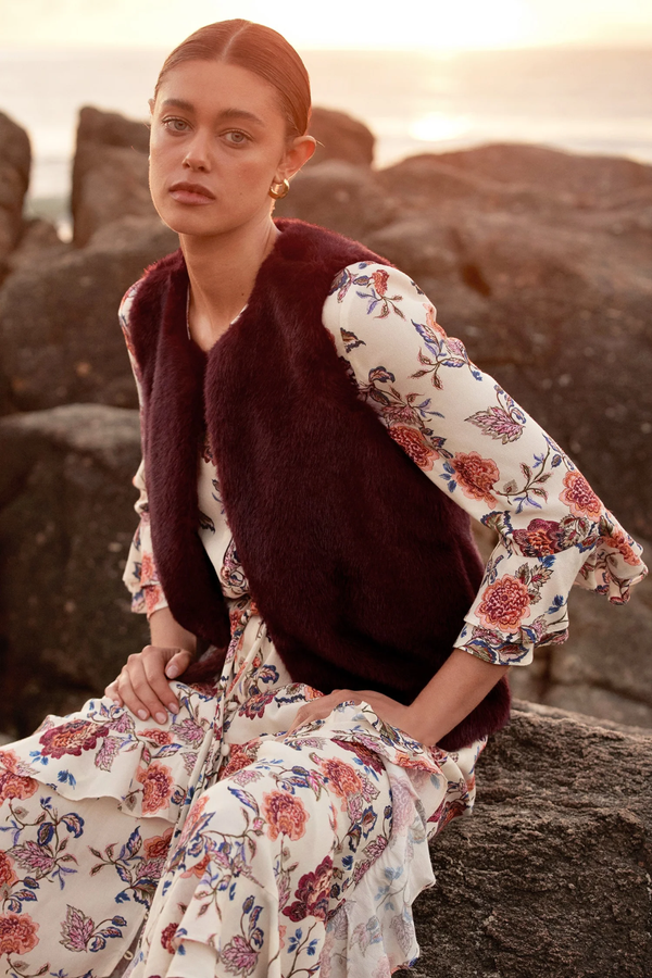 ZOE KRATZMANN |AFFIRM VEST | BERRY