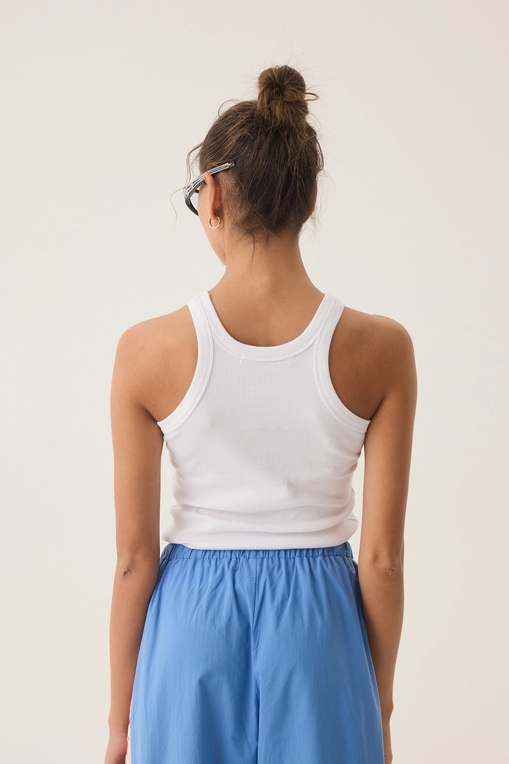 Araminta James | Lobster Tank - Snow