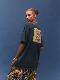 Kinga Csilla | Avviso Lotus Og Tee