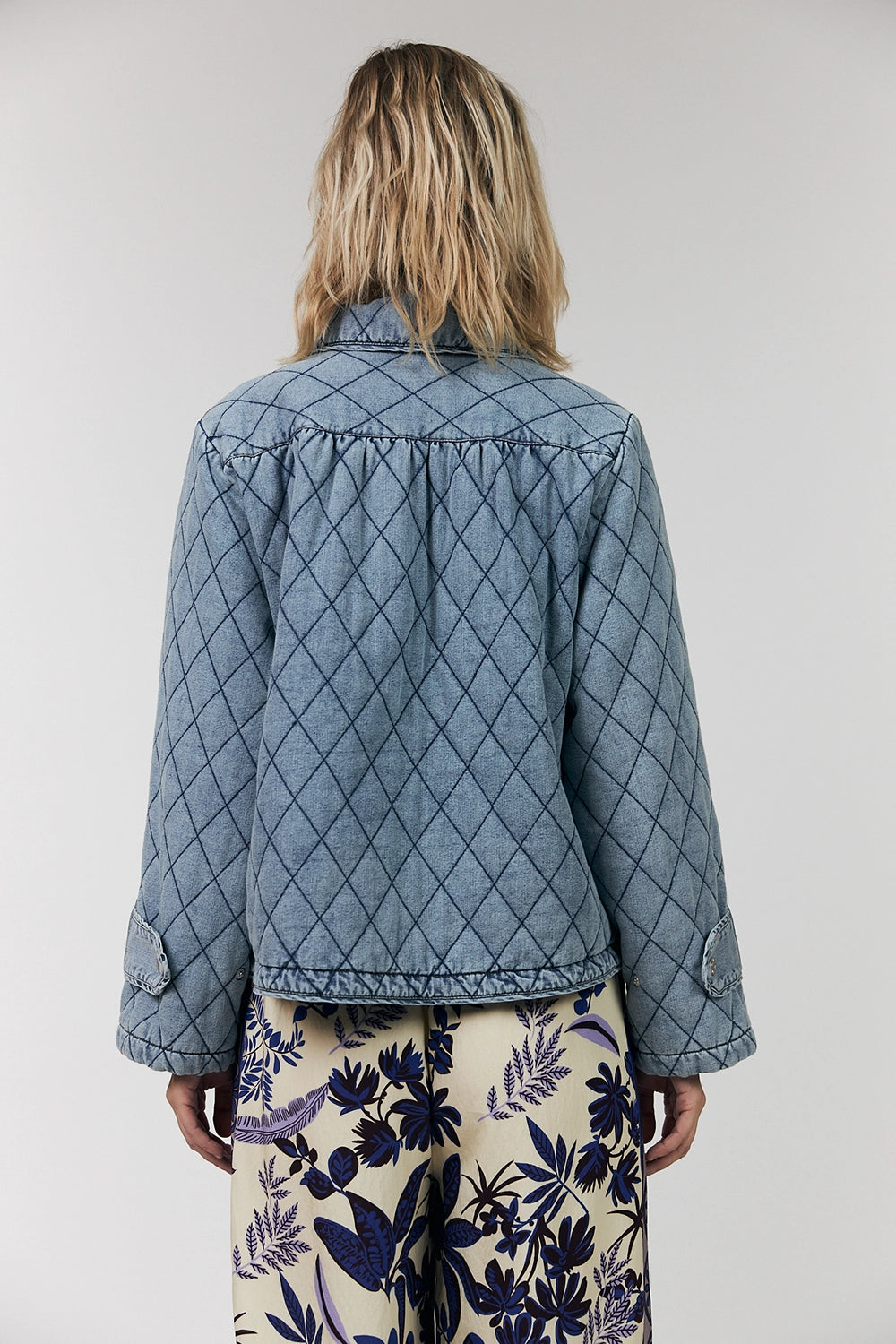 Lollys Laundry | ViolaLL Quilted Jacket LS - Washed Denim