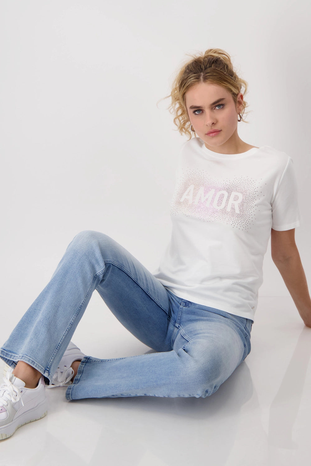 MONARI | T-SHIRT WITH RHINESTONES - OFF WHITET 409116