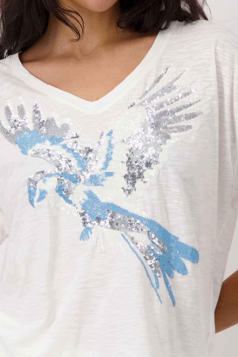 MONARI | T-SHIRT WITH SEQUIN PARROT - OFF WHITE 409149