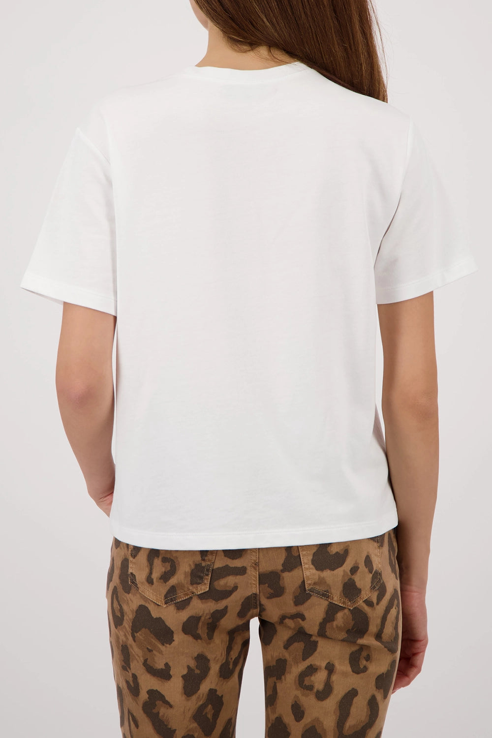 MONARI | T-SHIRT WITH DECORATIVE LETTERING - OFF-WHITE 410183