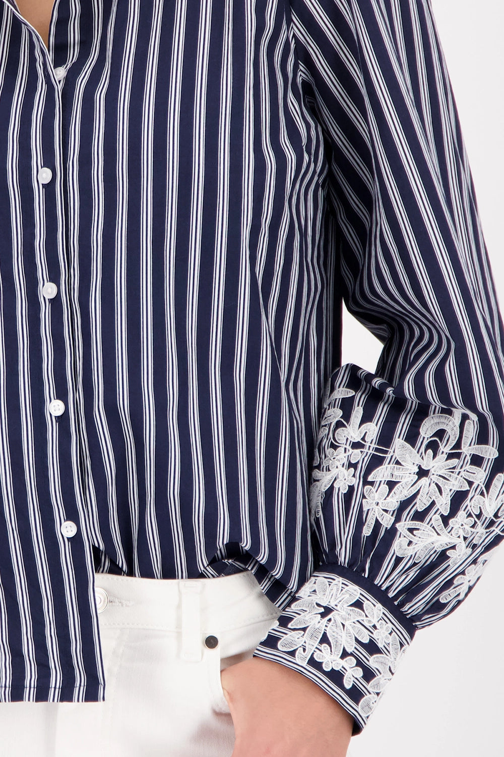 MONARI | BLOUSE WITH LACE - MARINE PATTERN 410344