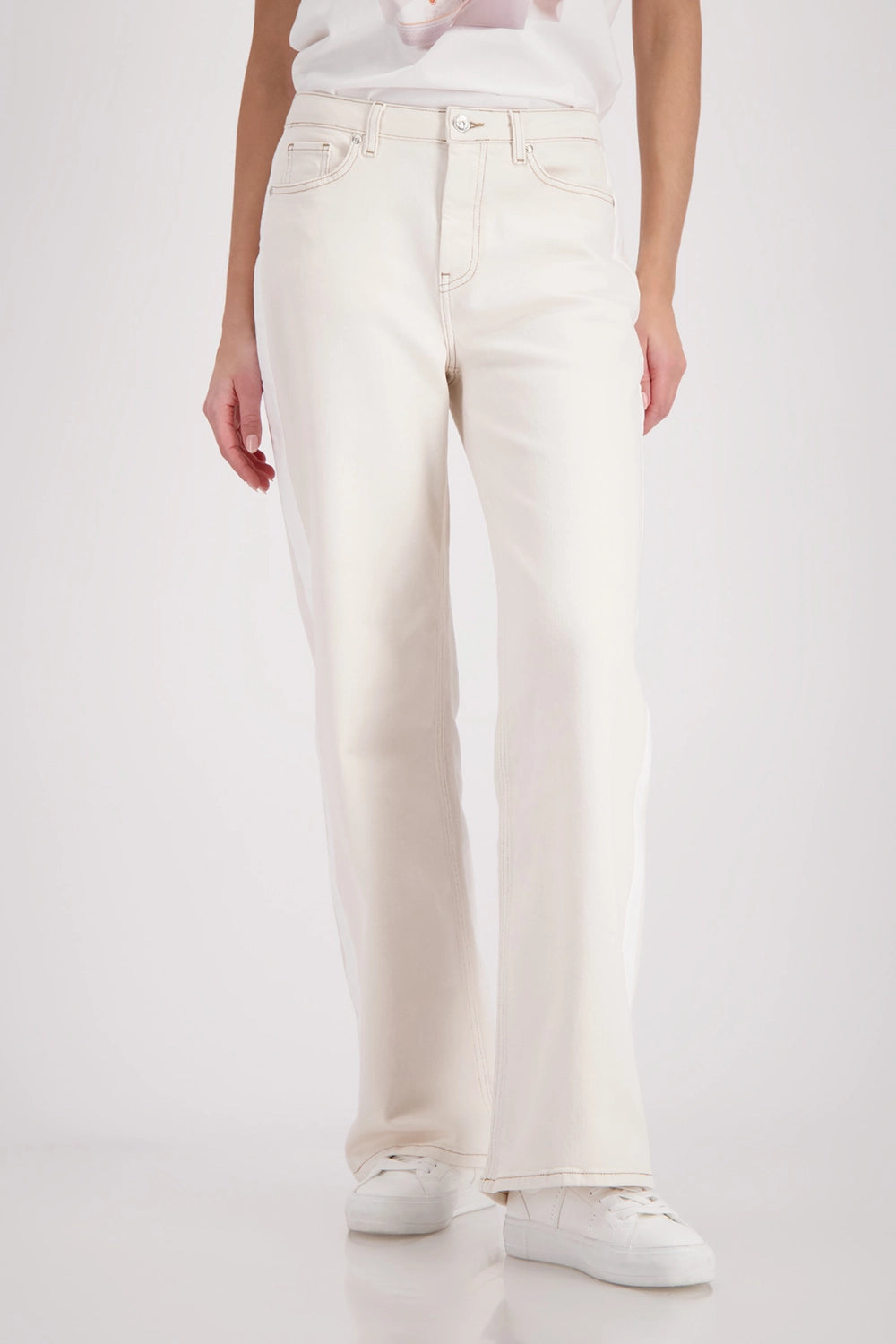 MONARI | JEANS WITH STRIPE DETAIL - CHAMPAGNE BEIGE 410345