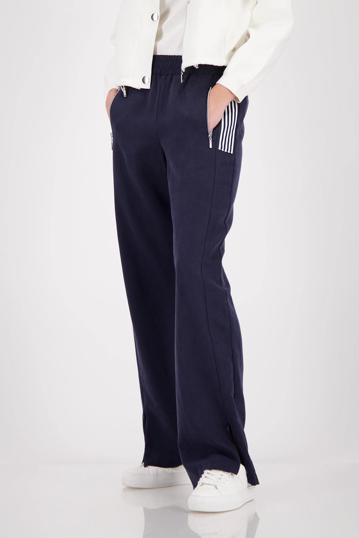 MONARI | WIDE-LEG JOGGERS WITH STRIPE DETAILS - MARINE 410408