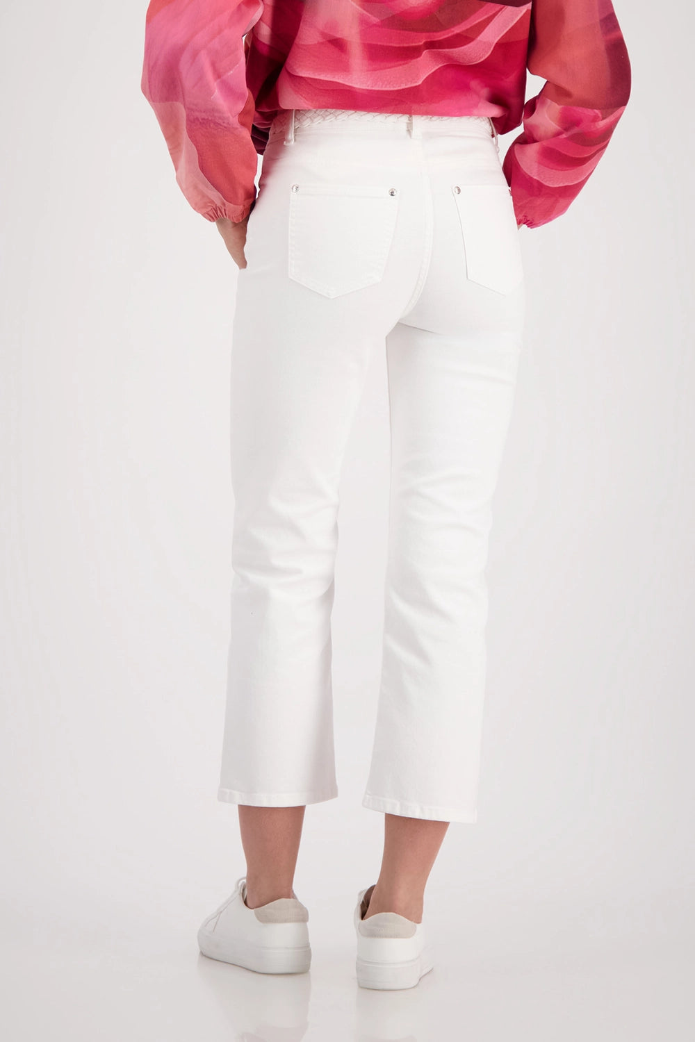 MONARI | JEANS WITH BRAIDED WAISTBAND DETAIL - OFF-WHITE 410457