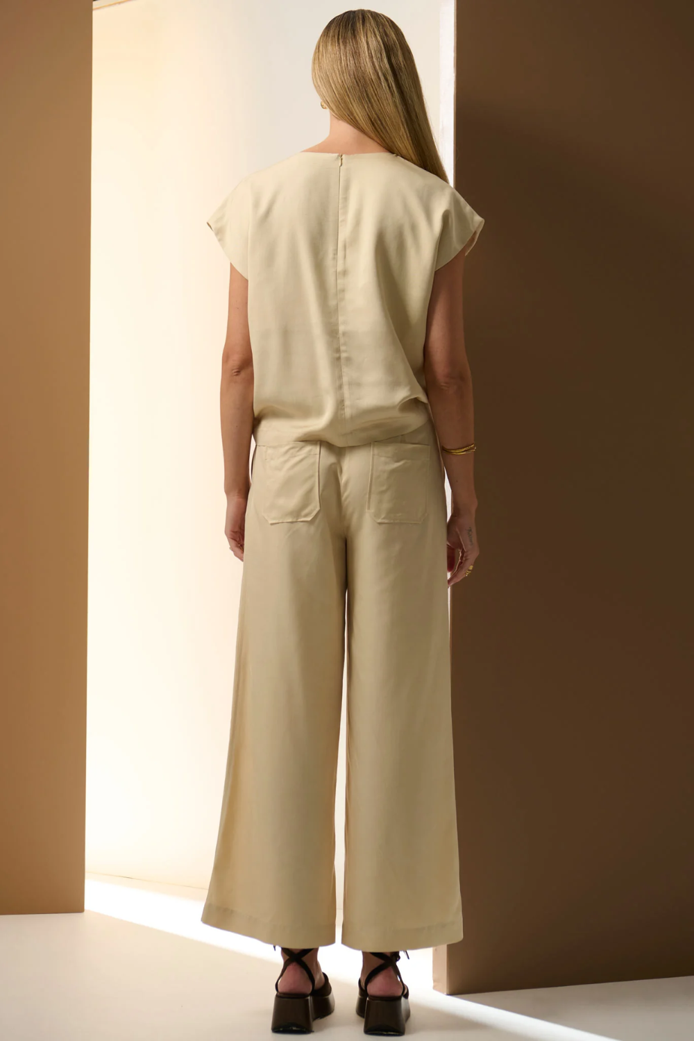 POL | NUBO DRAPED TOP - PEBBLE