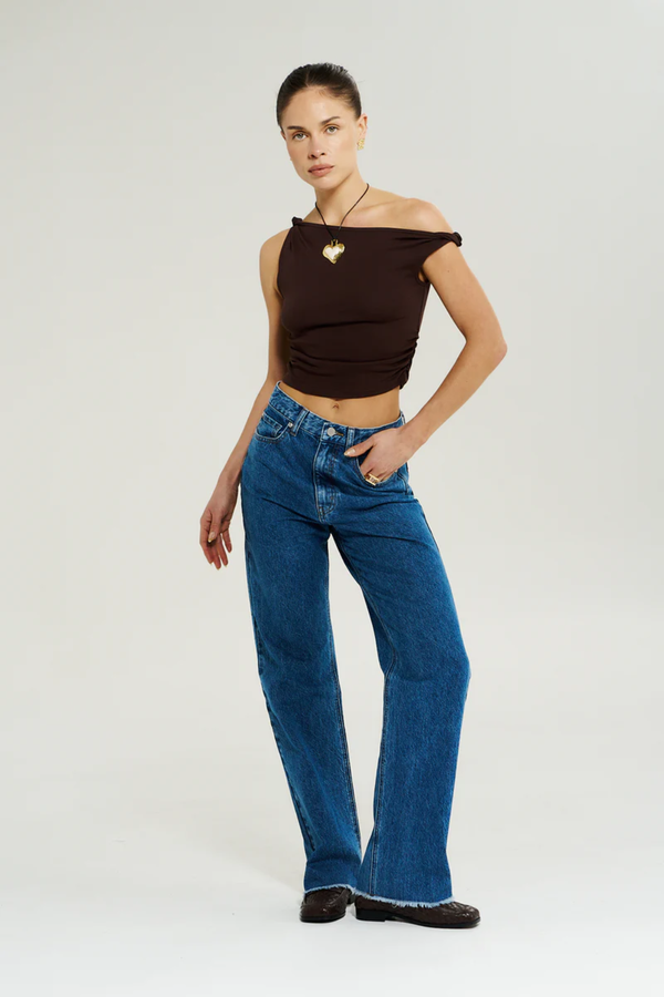 SUMMI SUMMI | OFF SHOULDER TWIST TOP - CHOCOLAT