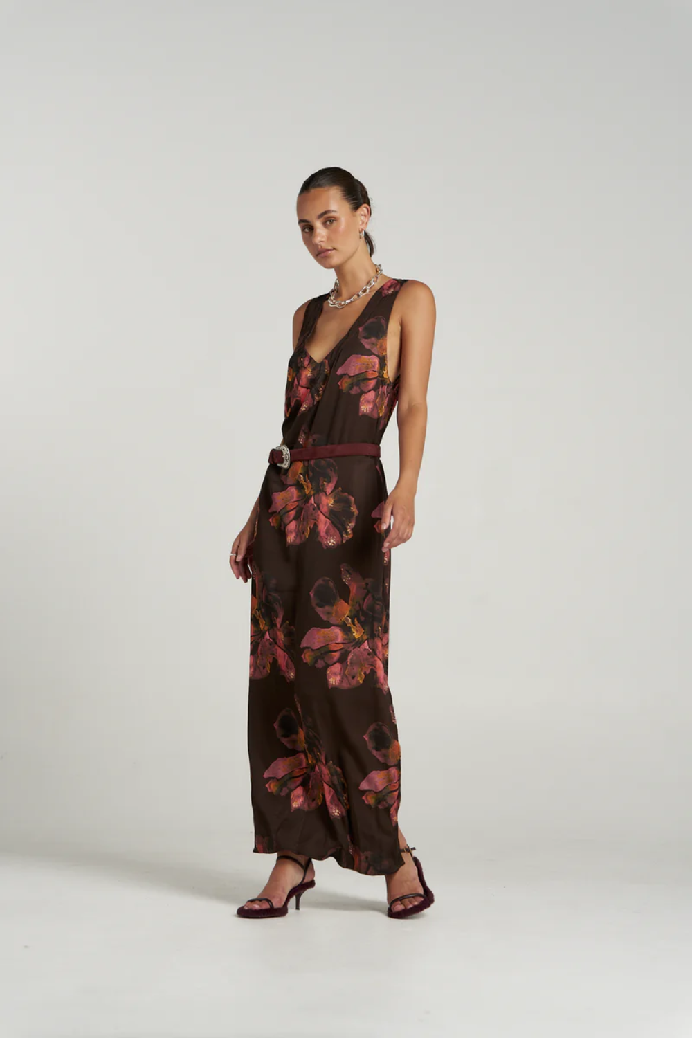 SUMMI SUMMI | V NECK MAXI - CHOCOLAT PETALS