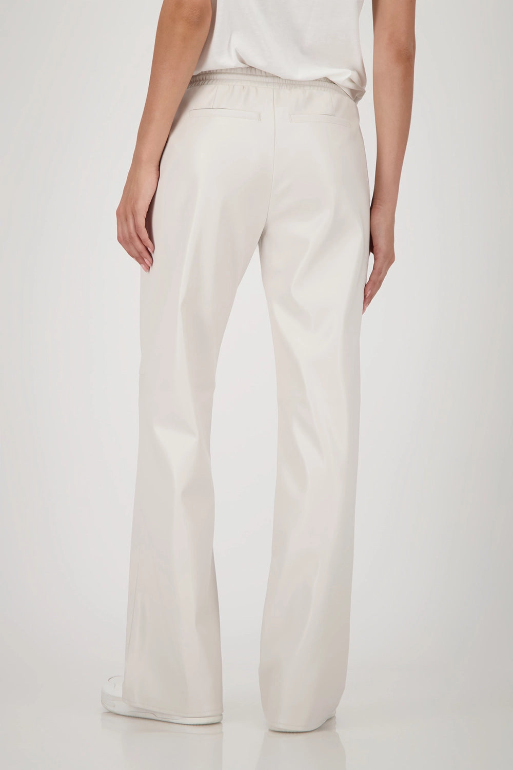 MONARI | STRAIGHT LEG LEATHER TROUSERS - OAT MILK 808752