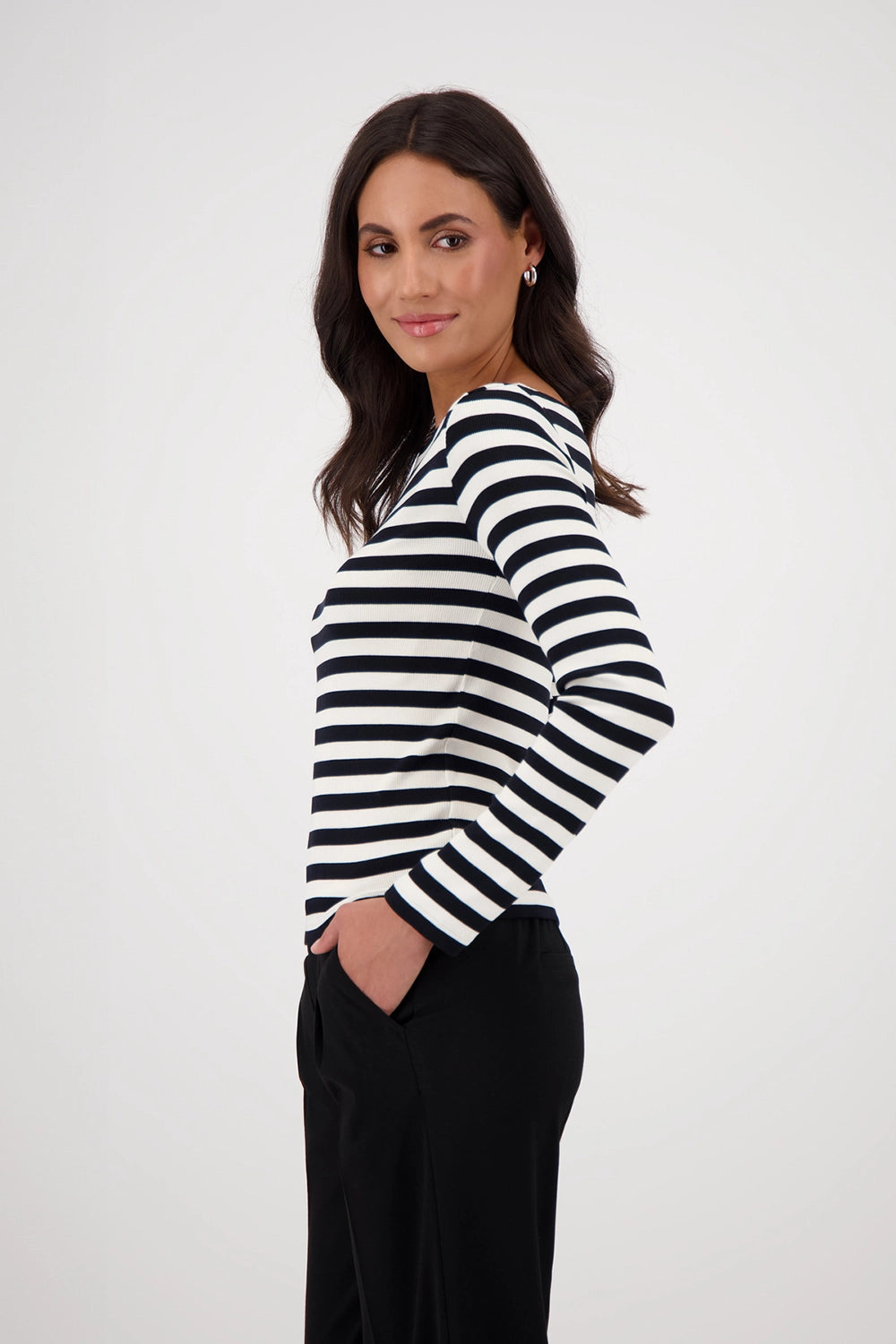 MONARI | SHIRT WITH STRIPE PATTERN - BLACK STRIPE 809050