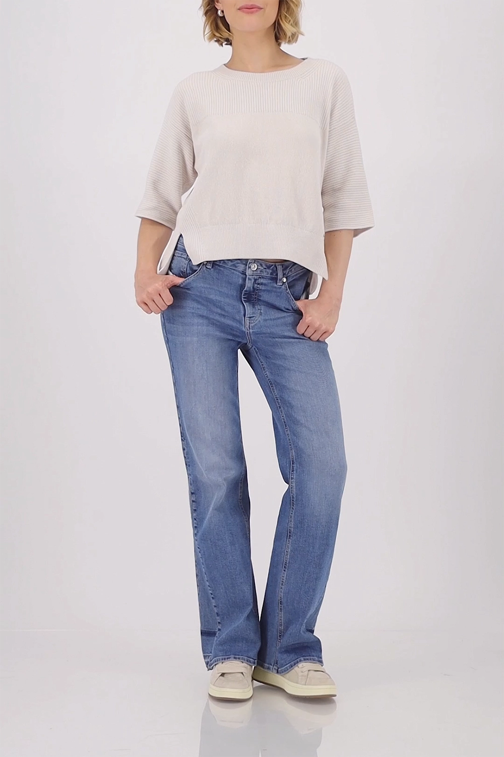 MONARI | JUMPER WITH SIDE SLITS - OAT MILK 809064