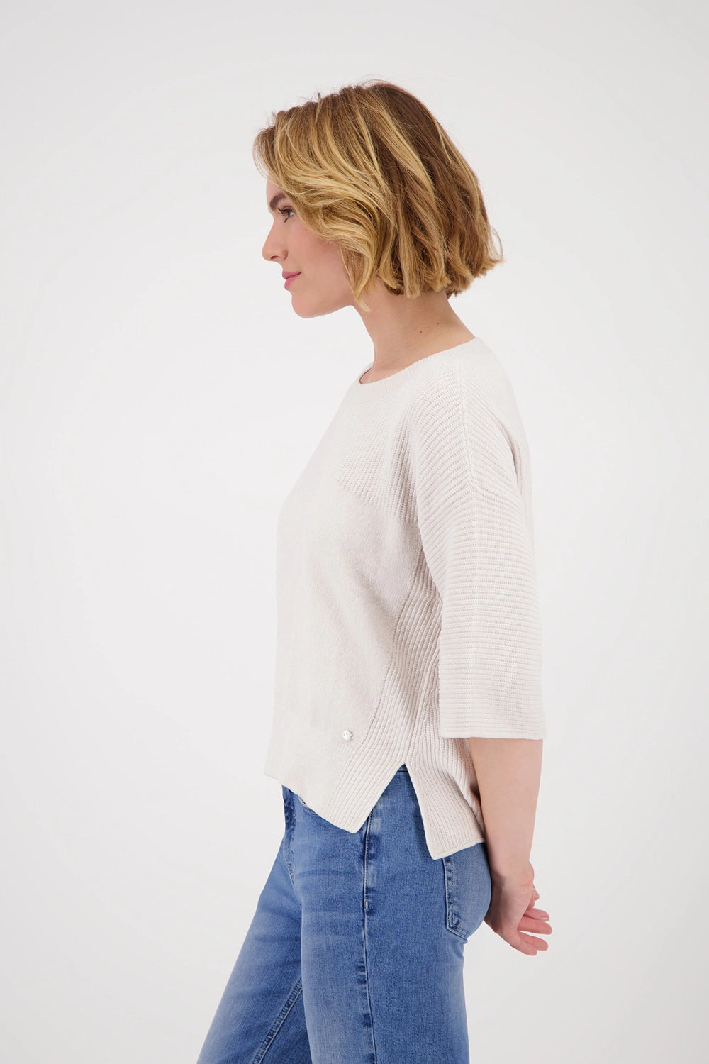 MONARI | JUMPER WITH SIDE SLITS - OAT MILK 809064