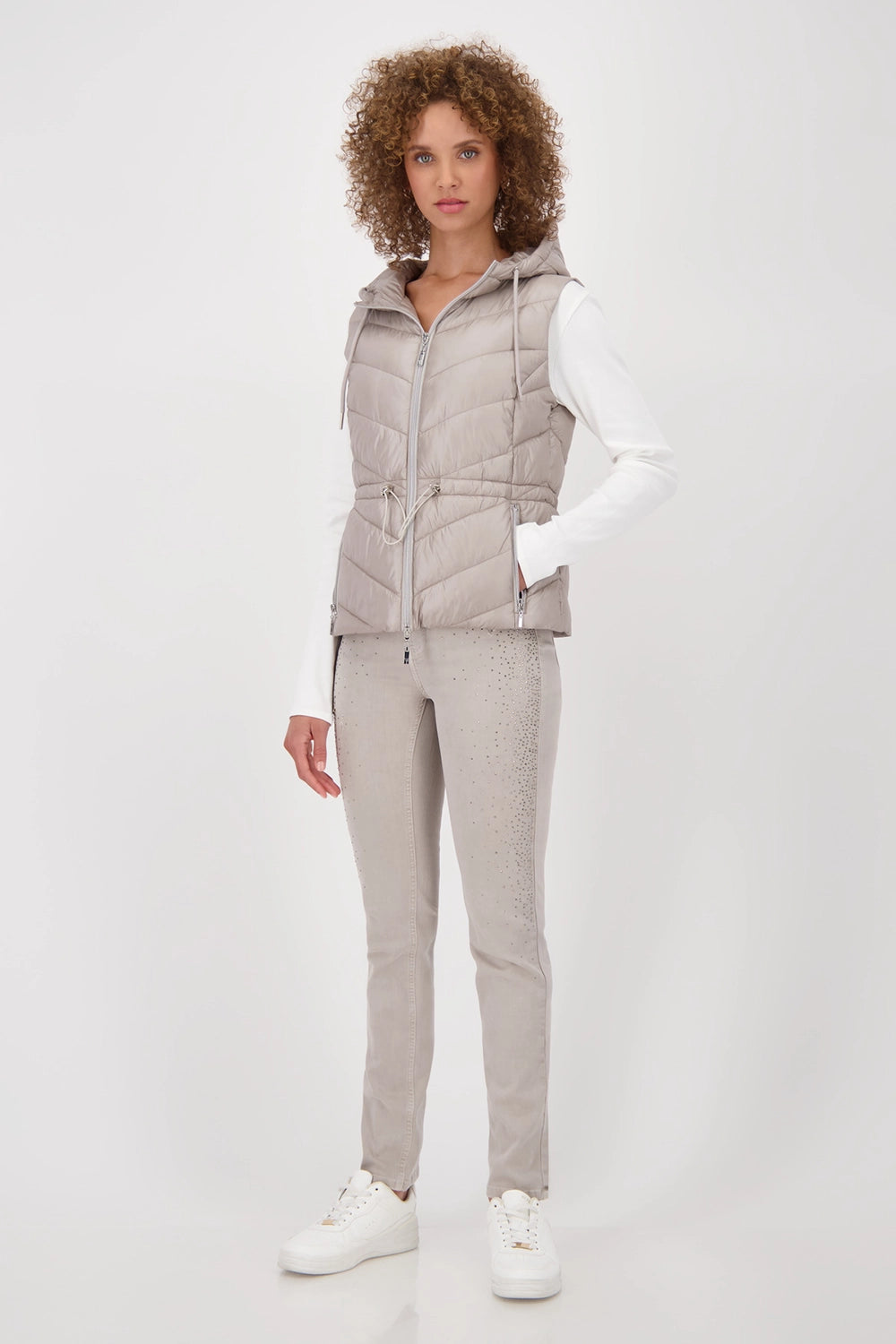MONARI | QUILTED WAISTCOAT WITH HOOD - GREIGE 809164