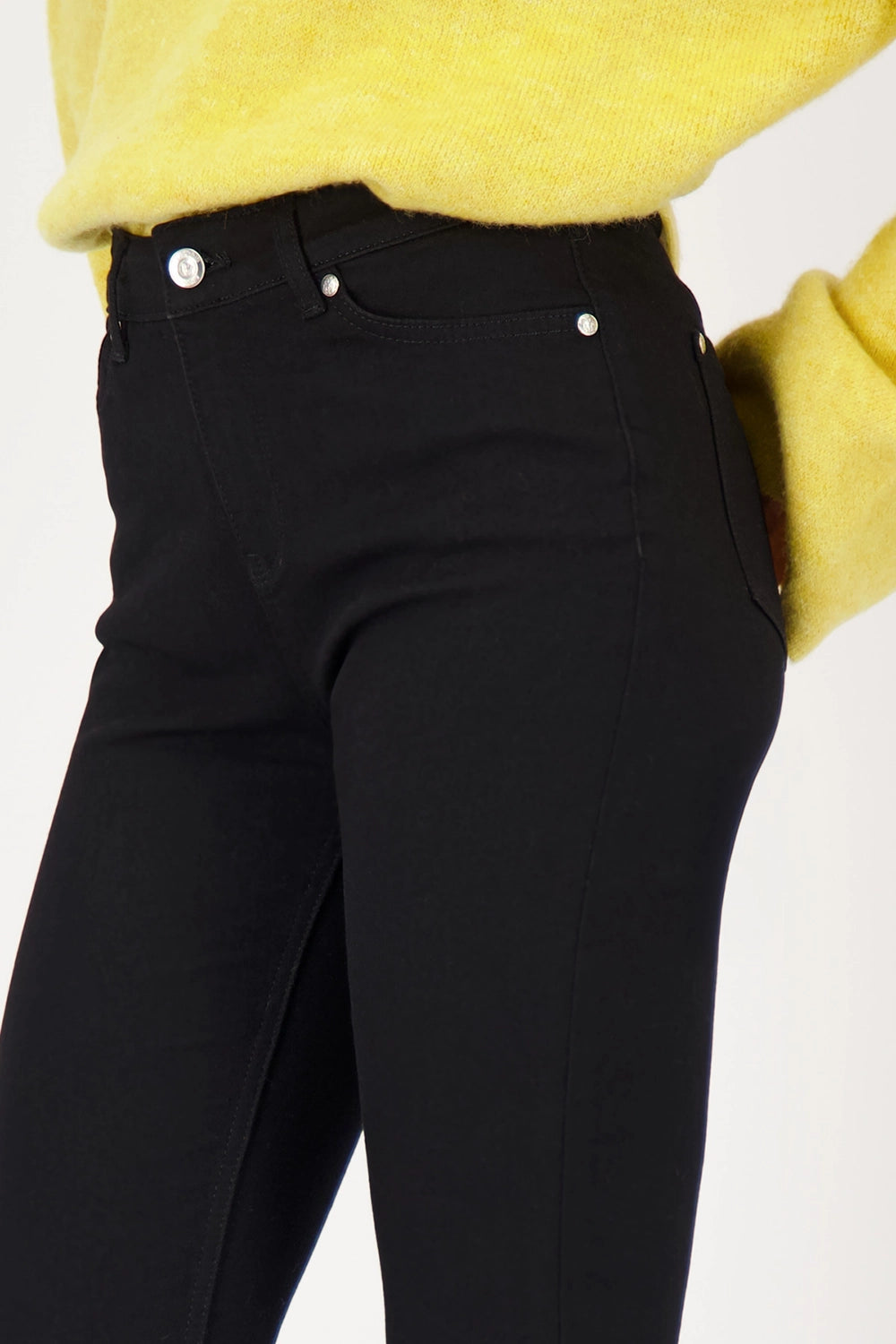 MONARI | JEANS WITH CREASE - BLACK 809235