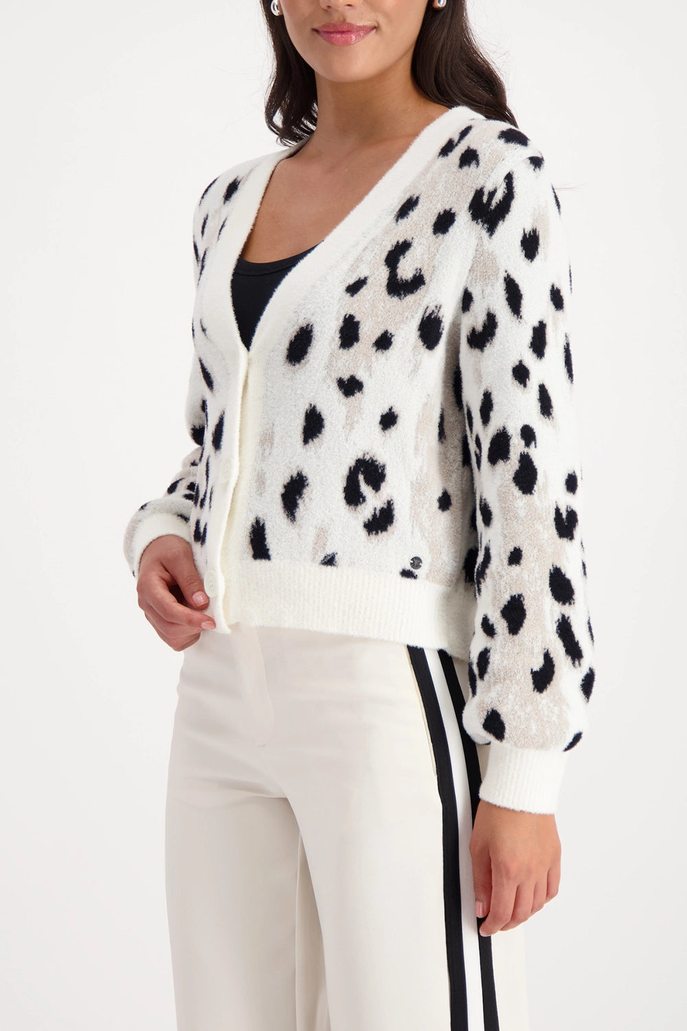 MONARI | FLUFFY CARDIGAN WITH LEOPARD PATTERN - OFF WHITE PATTERN 809524