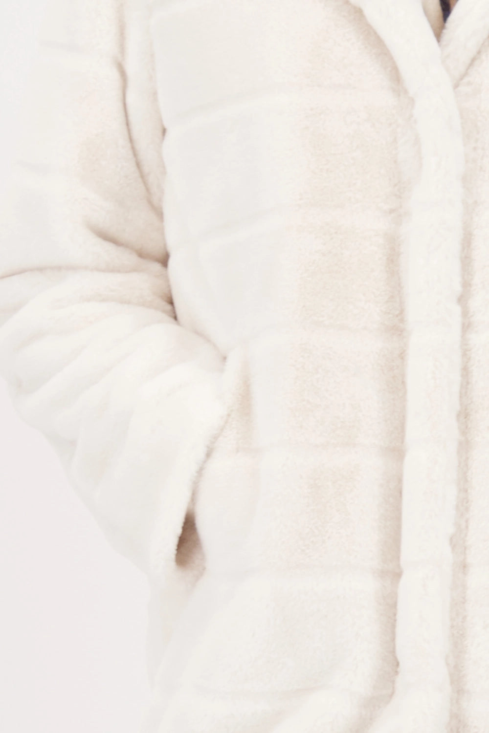 MONARI | FAKE FUR COAT WITH STRIPES - ALMOND 809690