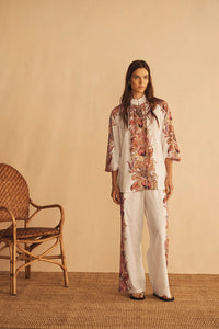 Aur Orceá | Bel Fiore Trellis Scallop Billow Sleeve Blouse