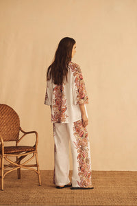 Aur Orceá | Bel Fiore Trellis Scallop Billow Sleeve Blouse