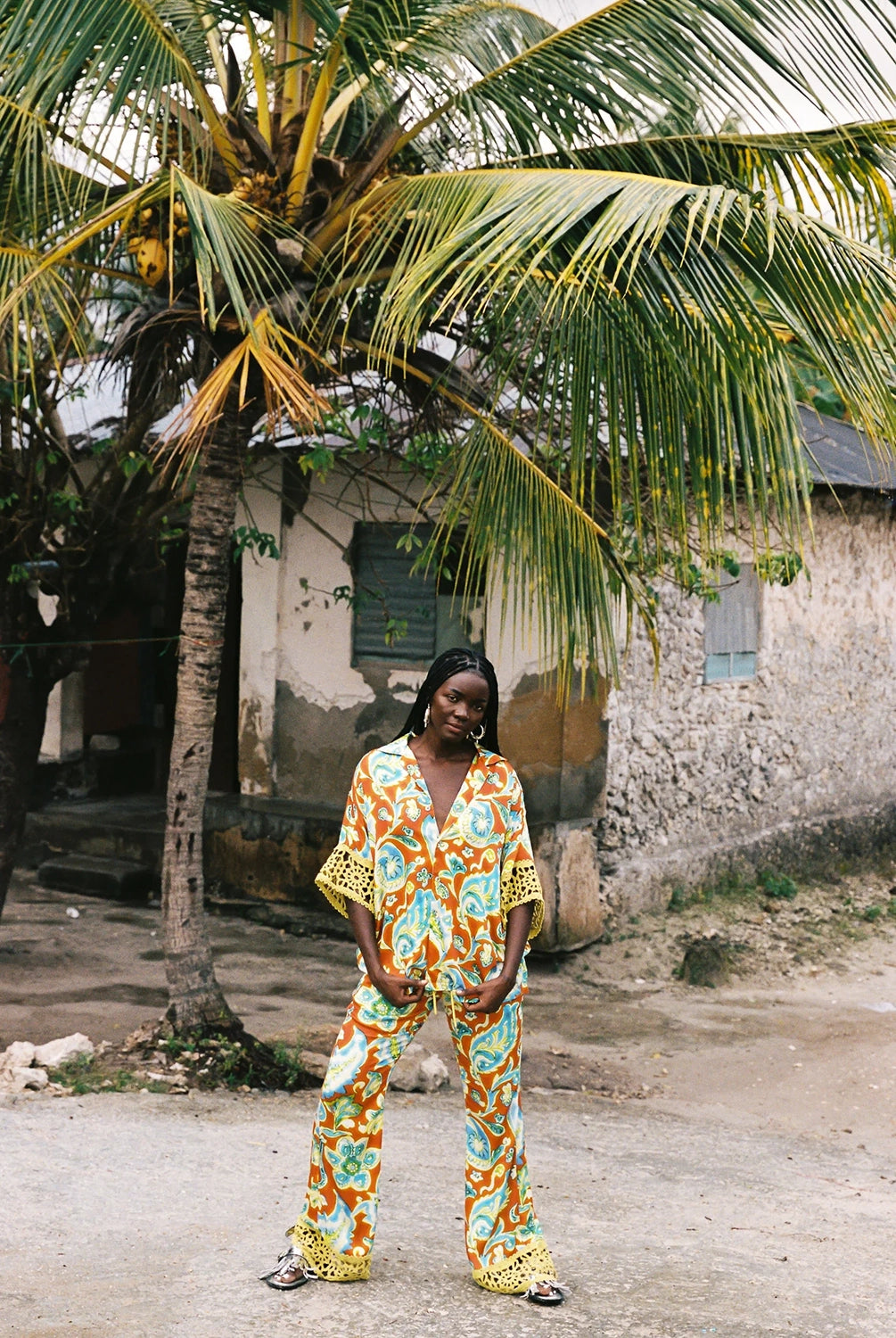 Kinga Csilla | Brezza Luna Flare