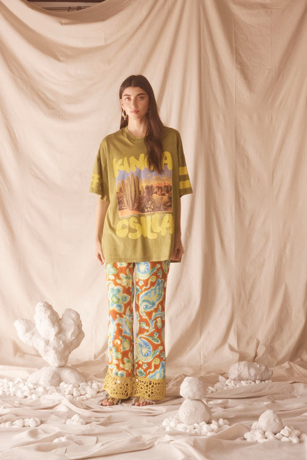 Kinga Csilla | Cacto Jardim Tee