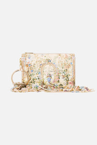 Camilla | Midsummer Masterpiece Ring Scarf Clutch