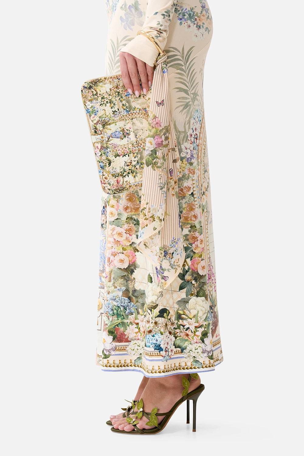 Camilla | Midsummer Masterpiece Ring Scarf Clutch