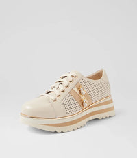 Django & Juliette | Eaglesy Milk Camel Multi Lace Up Flats