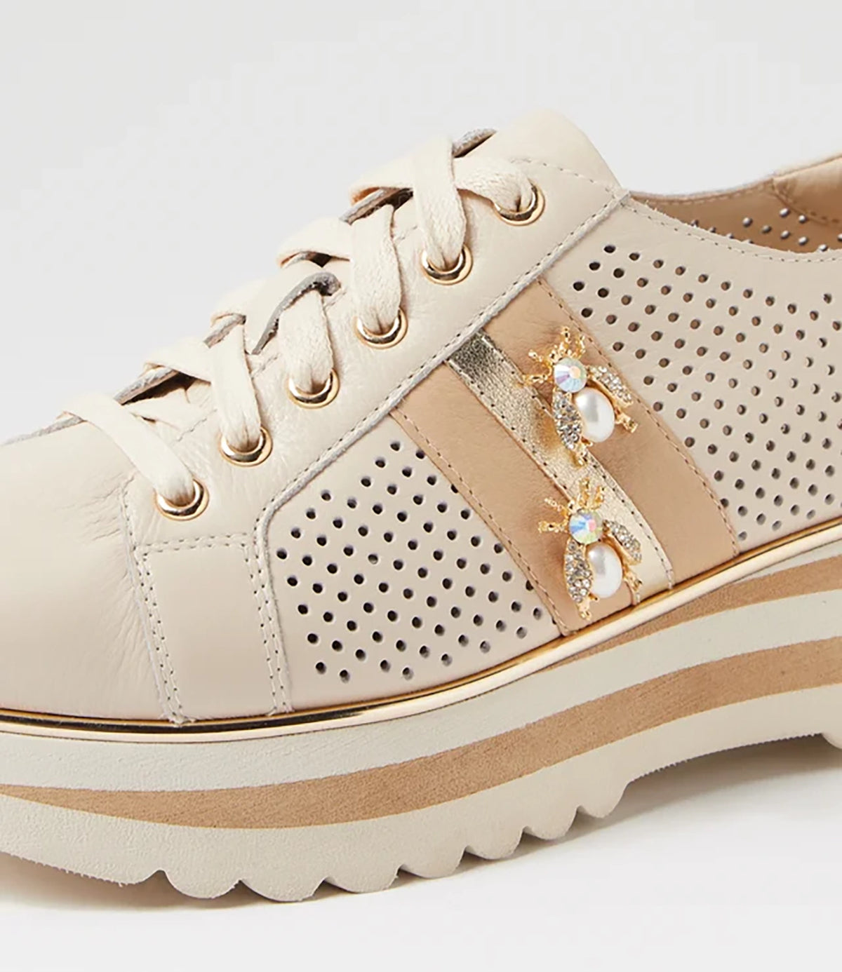 Django & Juliette | Eaglesy Milk Camel Multi Lace Up Flats