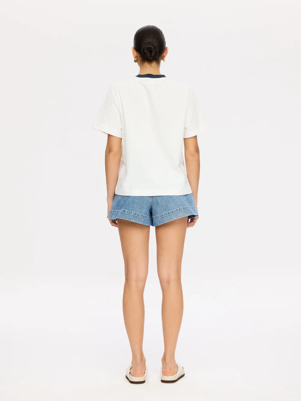 KIVARI | Kivari Tee - Ivory Navy