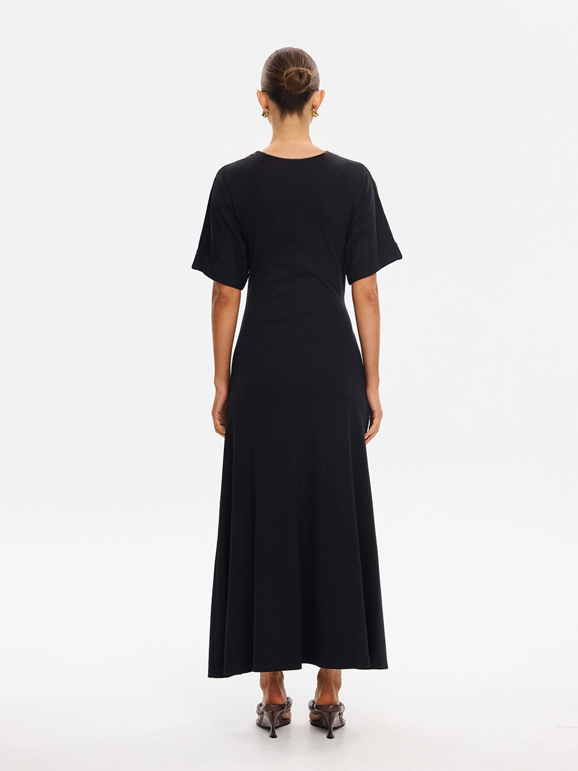 KIVARI | Erina Maxi Dress - Black