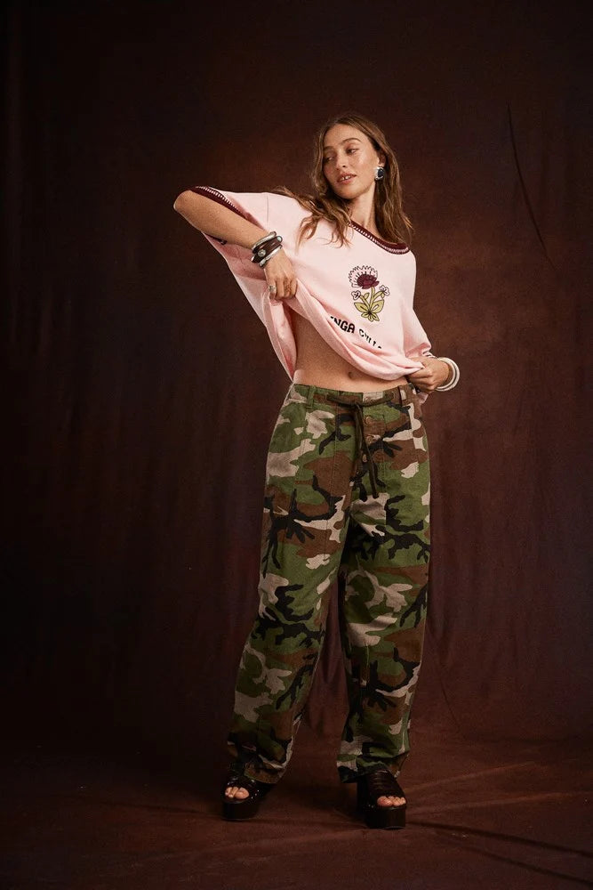 Kinga Csilla | Loto Allora Tee