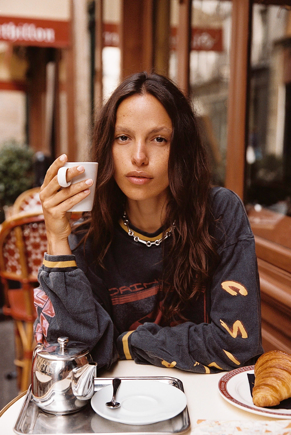 Kinga Csilla | Love Potion Roses Tee