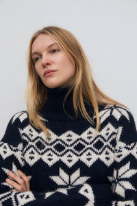 THE NEW SOCIETY | NERIANA WOMAN JUMPER - INFINITE NAVY