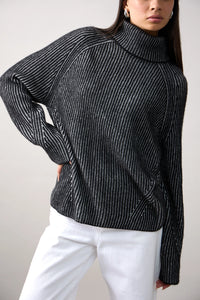 Mia Fratino | Ren Rollneck - Jet Black/Foggy