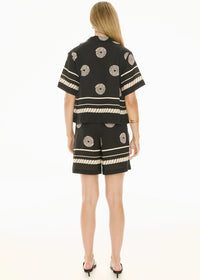 POL | TANGLE SHIRT - BLACK/PEBBLE