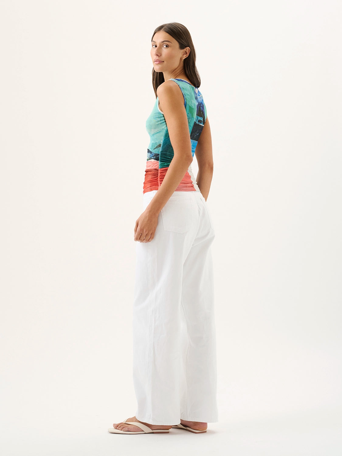 ROAME. | DARCY TANK - WONDERLAND