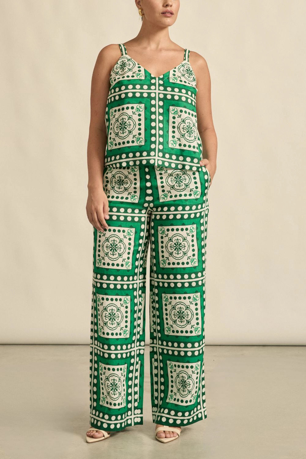 ZOE KRATZMANN | MEMO TOP | PARROT SCARF