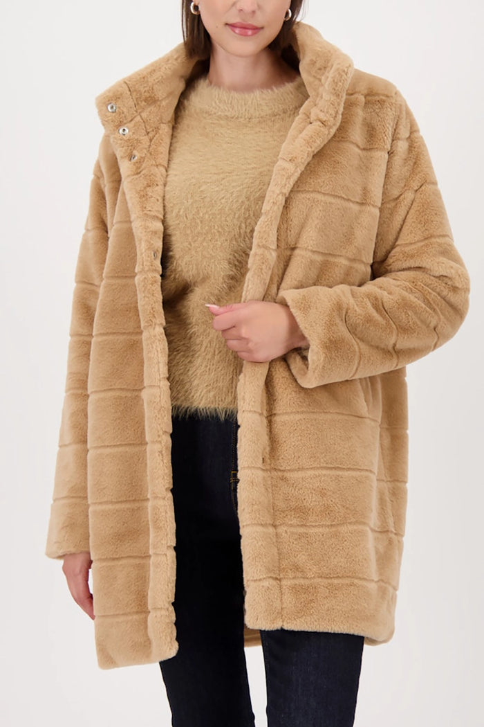 MONARI | FAKE FUR COAT WITH STRIPES - COGNAC 809690