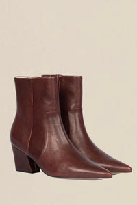 ZOE KRATZMANN |PENCHANT BOOT | CURRANT LEATHER