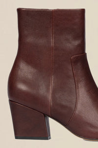 ZOE KRATZMANN |PENCHANT BOOT | CURRANT LEATHER