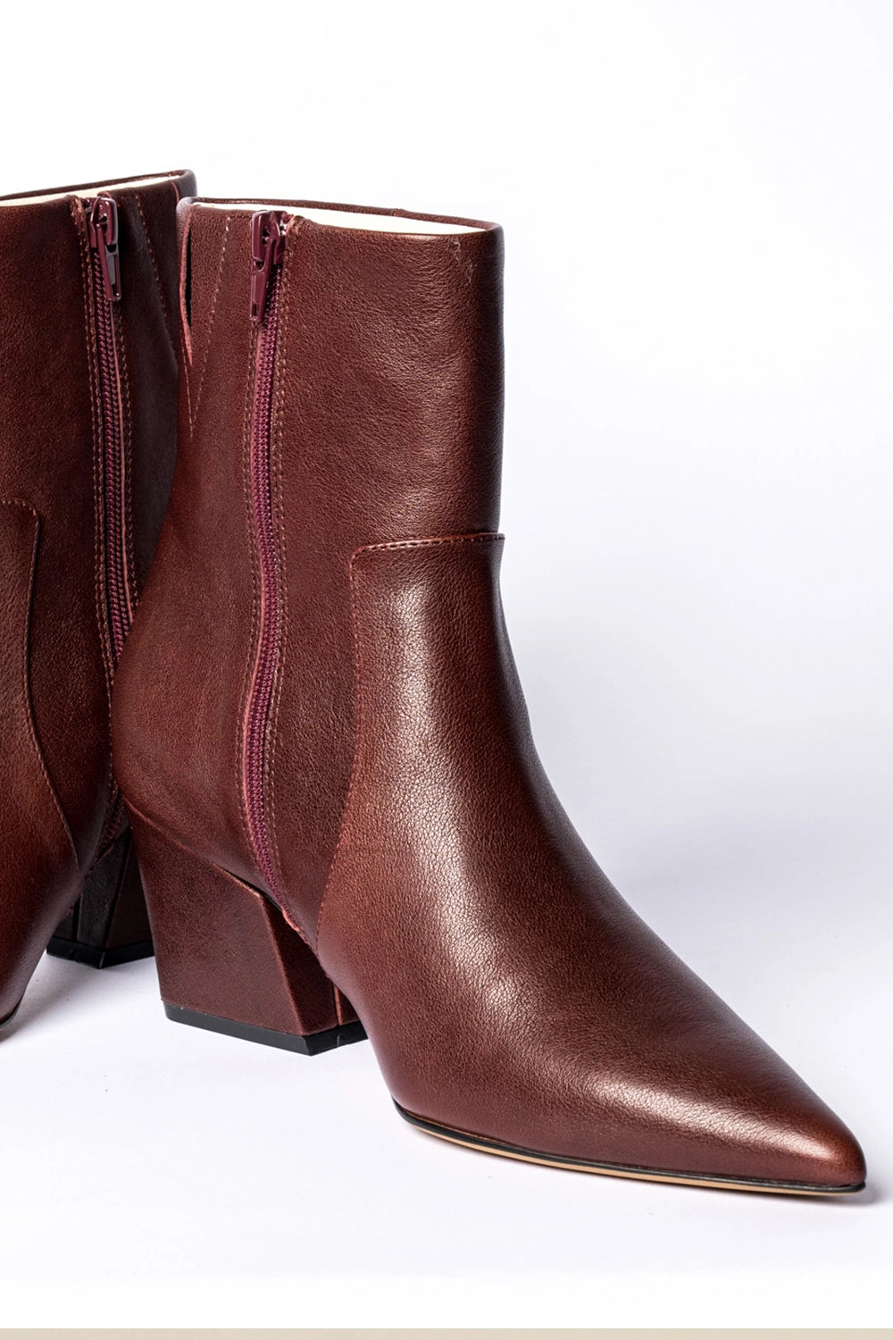 ZOE KRATZMANN |PENCHANT BOOT | CURRANT LEATHER