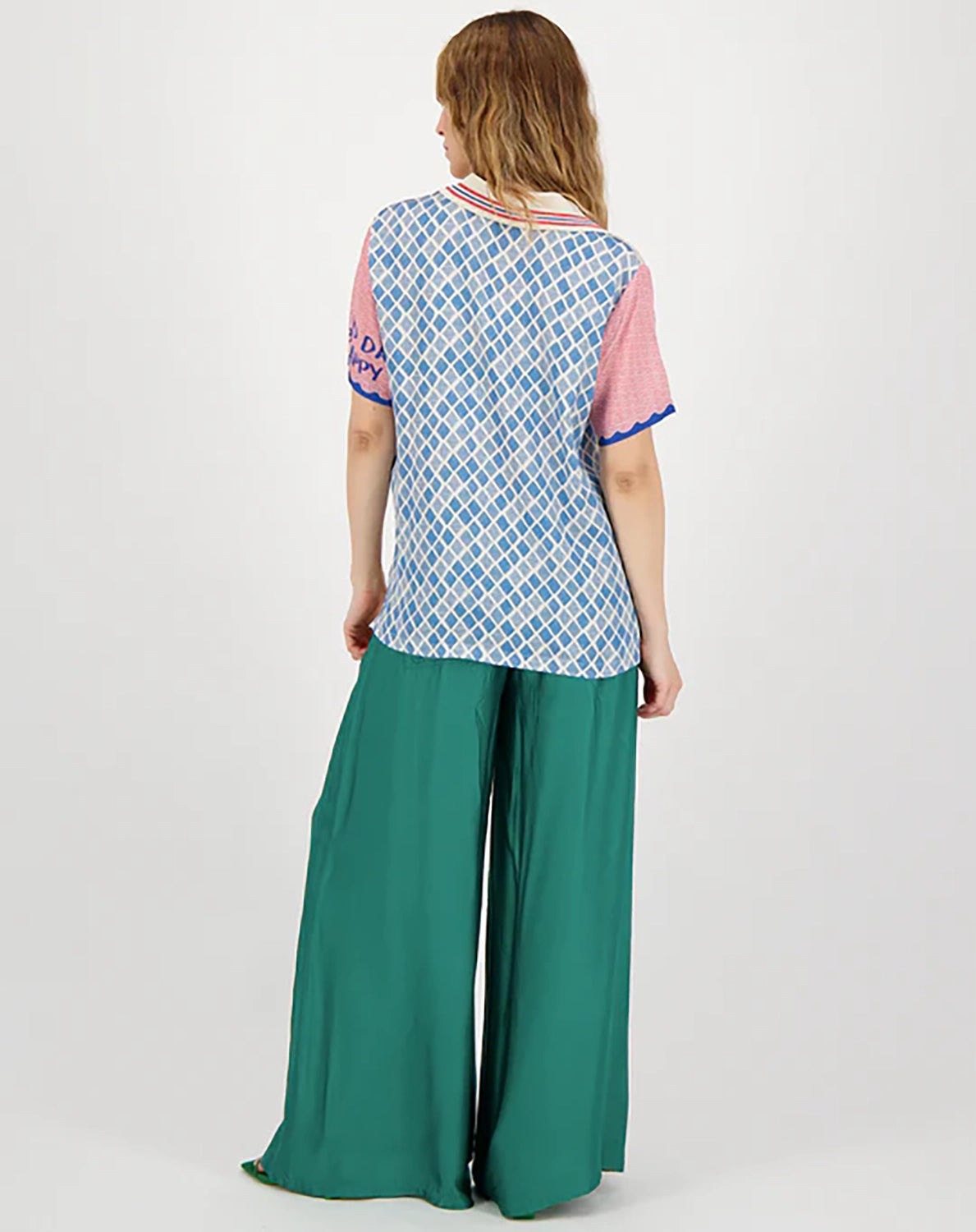 ME369 | Korin Pura Vida Pollo Shirt