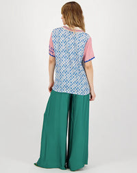 ME369 | Korin Pura Vida Pollo Shirt